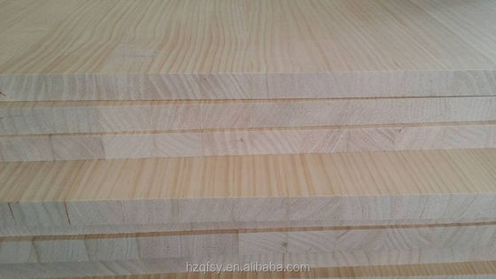 Customizable Solid Pine Board in Natural or Bleached Finish for Your Requirements