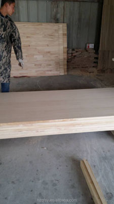 Workshop Pine Wood Board Customizable Solid Pine Board with Density 480-550kg/m3