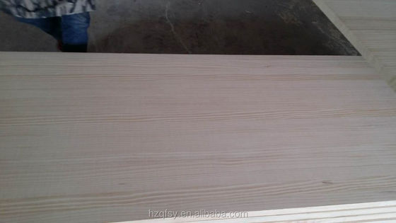 Workshop Pine Wood Board Customizable Solid Pine Board with Density 480-550kg/m3