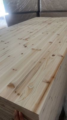 Solid Wood Furniture Wardrobe Cabinet Door Core Bed Board with Moisture Content 8%-12%