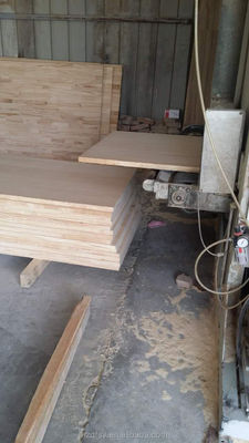Customizable Solid Pine Wood Board with Traditional Design Style and AB Wood Grade