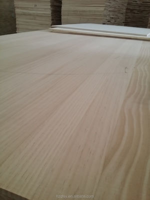 Pine Board Moisture Content 8-12% E0/E1 Environmental Glue Solid Pine Wood Furniture Board