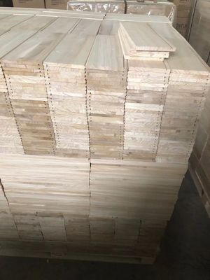Upgrade Your Beekeeping Equipment with Modern Beehive Box 4 Frames and 7 Frames Included