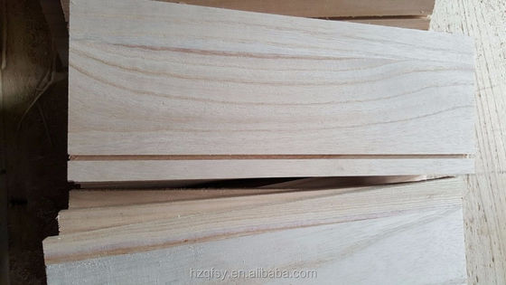 Customizable Eco Friendly Solid Wood Paulownia Boards with Moisture Content of 8%-12%