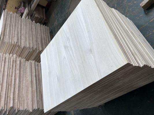 AA Wood Panel Paulownia Board Chinese Paulownia 2440x1220 or 1200x600 or Customized