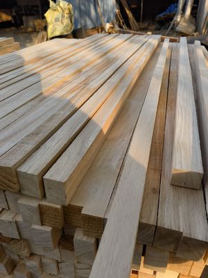 Indoor Furniture Zealand Pine Radiata Pine Square Solid Wood Strips Slats Board AA AB BB