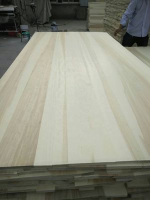 Poplar Solid Wood Lumber Board 4X8 with Online Technical Support and After-sale Service