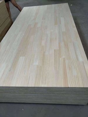1200*2400MM Customerized Size Finger Jointed Pine Wood Board For Contemporary Indoor