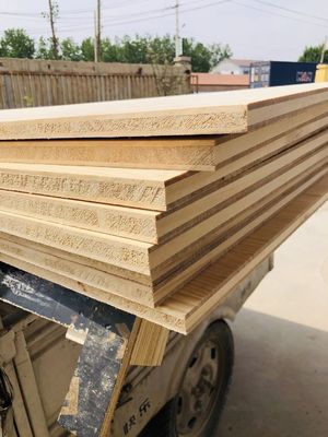 480-550kg/m3 Three Layers Radiata Pine Board Solid Wood Material for Others Project Solution Capability