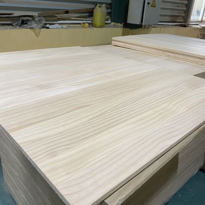 AA Grade Radiata Pine Board With E0 E1 Environmental Glue 9-35mm Thickness