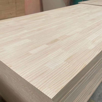 Smooth and Clean Radiata Pine Wood Finger Joint Board for Project Solution Capability