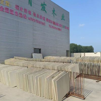 Building Construction Solid Wood Boards Length 2000mm / 2440mm / 2500mm / 3050mm / 3660mm