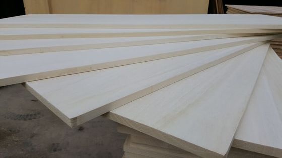 100mm-2440mm Length Bleached Poplar Board for Living Room Qingfa Natural Poplar Lumber