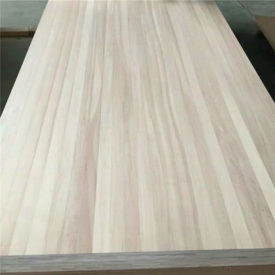 2440x1220x18mm White Poplar Solid Boards for Project Solution Capability AA Grade