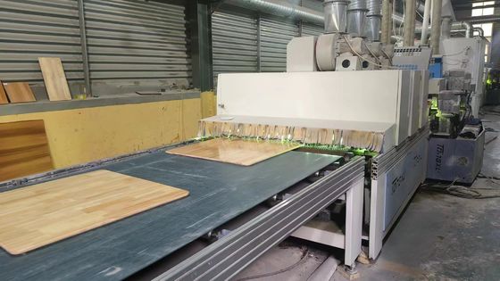 Solid Wood Desktop UV Oak Board Rubber Wood Finger Joint Board for Solid Wood Desktops