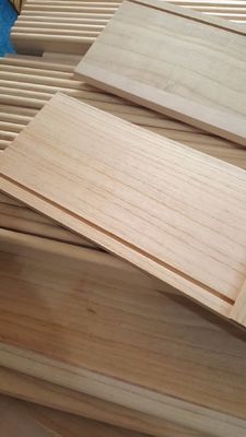 Building Construction Furniture Paulownia Solid Wood Board with 300kg/m3 Density