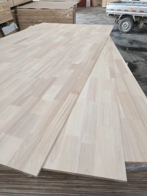 Eco Friendly Glue Used Grade Carbonized Yellow Rubber Finger Joint Hardwood Board