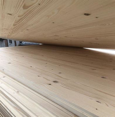 Moisture Content 8-12% Sanded Smooth Surface Spruce Lumber Durable