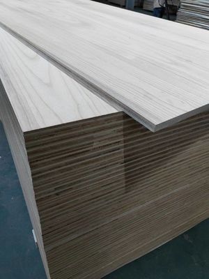 FSC 100% Certified 3mm-50mm White Oak Veneer Panels with Paulownia Wood Core Board