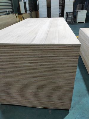 Modern Design Solid Wood 3 Layers Wood Panel for Furniture Project Solution Capability