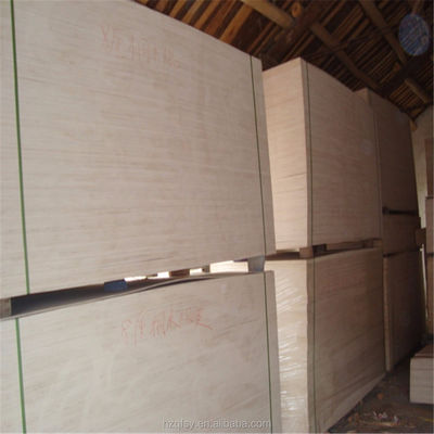 Moisture Content 8%-12% Paulownia Lumber Board For Contemporary Design